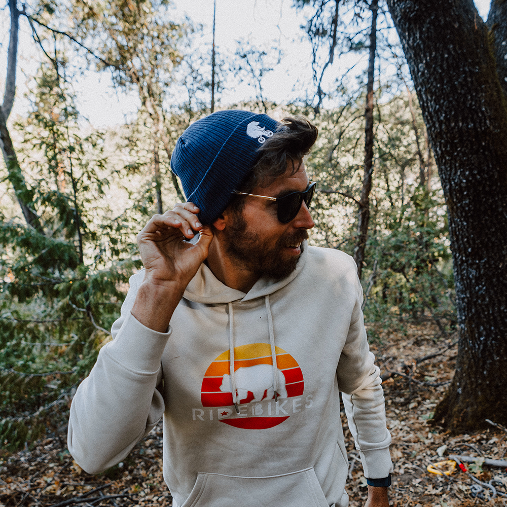 Fall Knitted Beanie - Navy