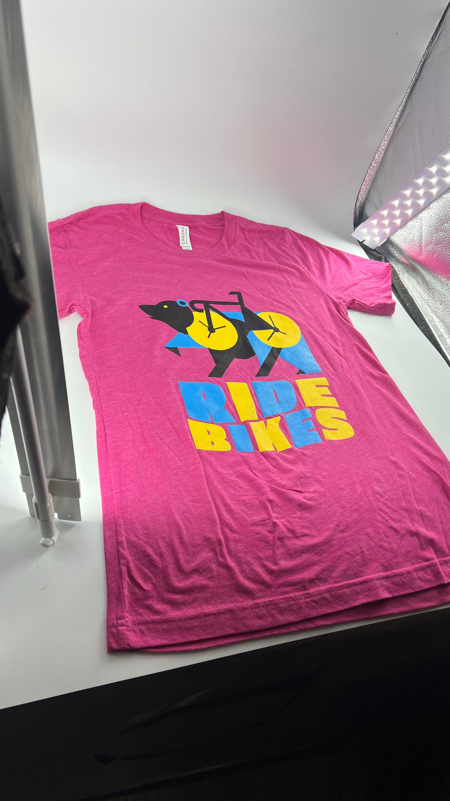 Bikebear Tee - Berry